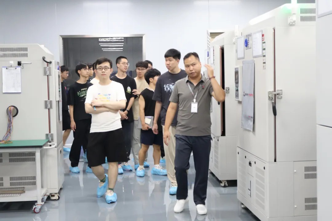 /ueditor/image/20251201/1764560942861605/b000893e48aac62ea96451e4a06c9cff.jpg 伟德体育世界杯携手深大师生共启2024实践探索之旅